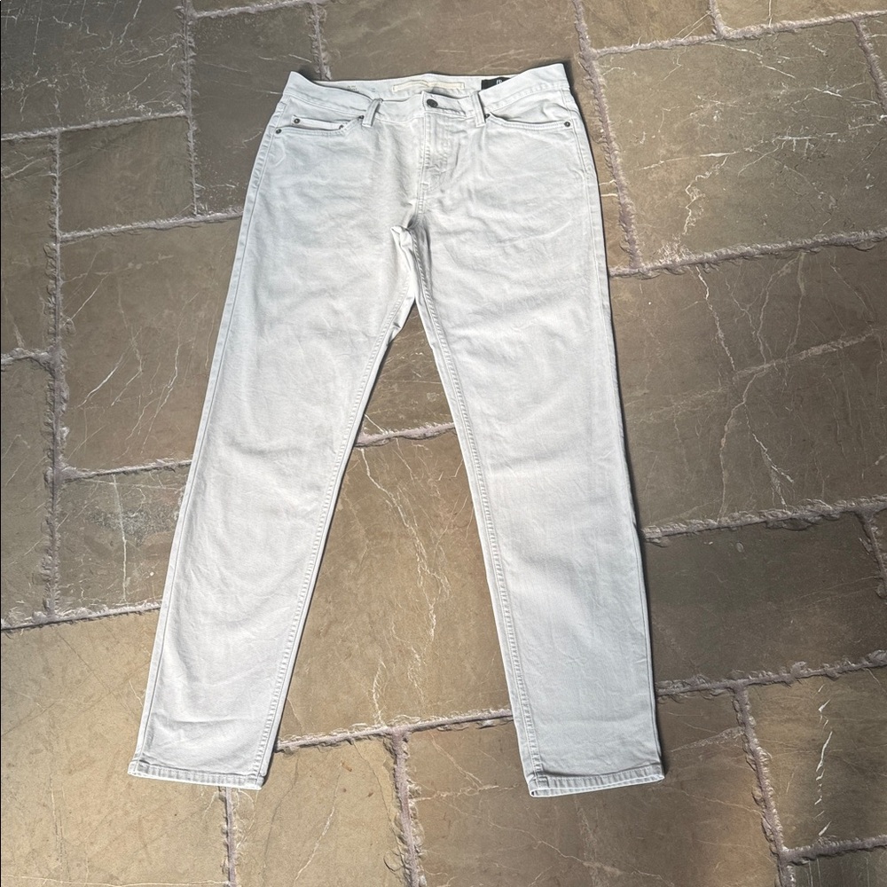 Men’s Banana Republic Traveler Light Gray Slim Jeans